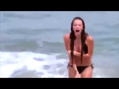 Прикол на пляже с девушкой Funny Videos 2015 Compilation